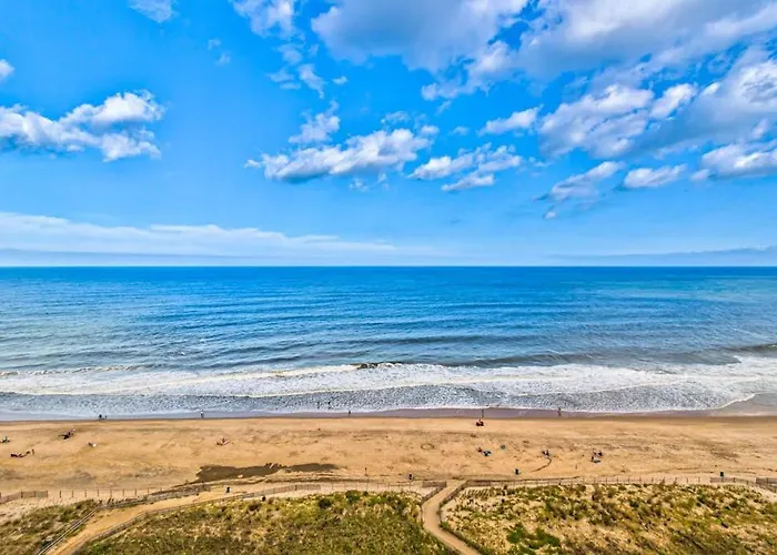 Holiday home Beachy With Small Balcony Ac Pools Gym Game & Sauna Ocean City
